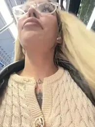 babydolll stripchat stream image