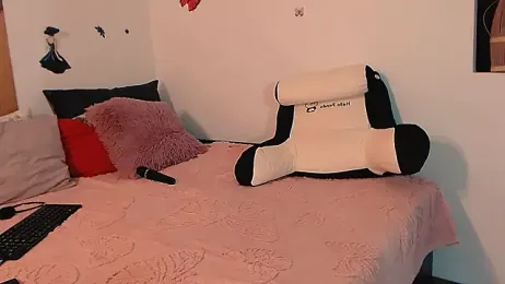 elacoquette stripchat stream image