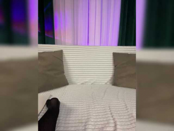 dee_zee bongacams stream image