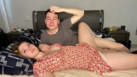 julielourens stripchat stream image