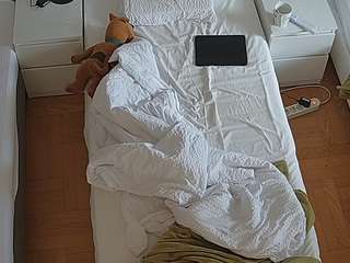 voyeurcam-julmodels-bed-7 camsoda stream image