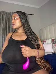 Bustygoddess32 stripchat stream image