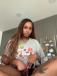 Your_Paris stripchat stream image