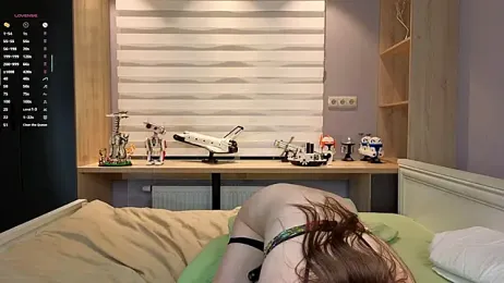 BriannaPeterss stripchat stream image