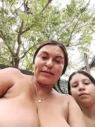 Horny-Mommy-Dirty stripchat stream image