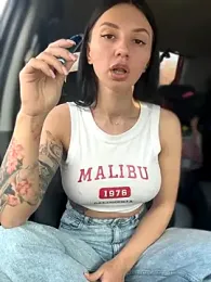 JulliaVegas stripchat stream image