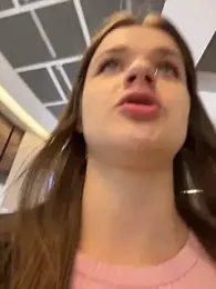 KittyQueeny stripchat stream image