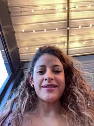 alana15 stripchat stream image