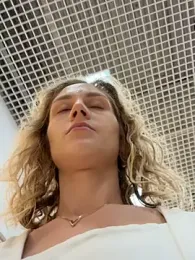 Feral_berry_8133 stripchat stream image