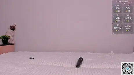 emmelieflorence stripchat stream image