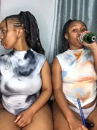 Pearl_00 stripchat stream image