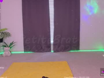 petitebrat chaturbate stream image