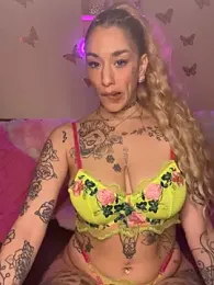 Chachou000 stripchat stream image