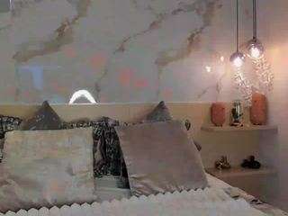 leathompson1 camsoda stream image