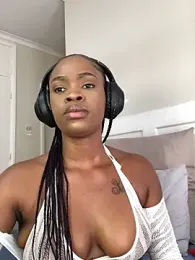 LuciousLips96 stripchat stream image