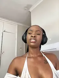 LuciousLips96 stripchat stream image