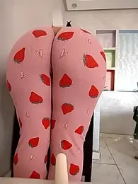 Dalou3a-69 stripchat stream image