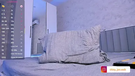Shiny_Jennifer stripchat stream image