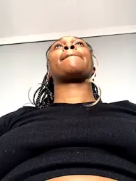 Pearl_00 stripchat stream image