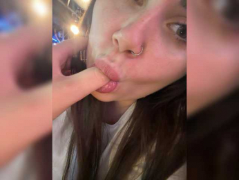 Girls-Leia bongacams stream image