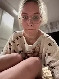 The_Snowwhitee stripchat stream image