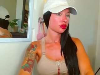 tighttinymilf camsoda stream image