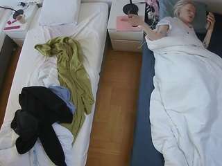 voyeurcam-julmodels-bed-5 camsoda stream image