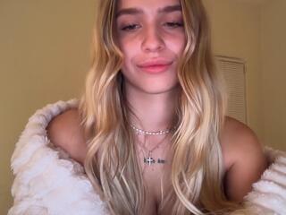 Maci Reynolds flirt4free stream image