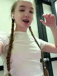 bambi_lu stripchat stream image