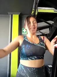 LIZ-06_ stripchat stream image