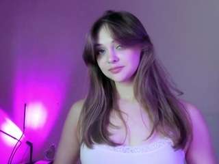 may-flowere camsoda stream image