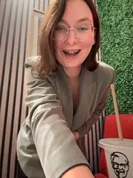 The_Snowwhitee stripchat stream image