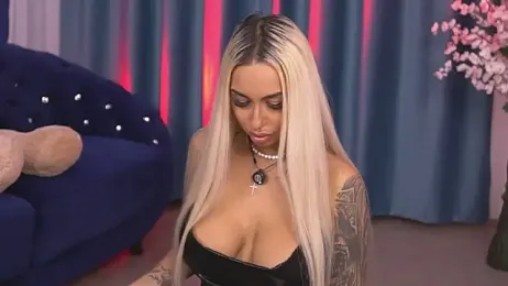 GoldenAmber stripchat stream image