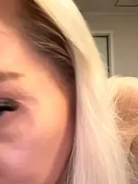 MIA-XXX stripchat stream image