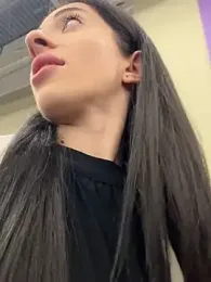 Yesmoree stripchat stream image