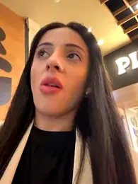 Yesmoree stripchat stream image