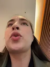 Holly_Play stripchat stream image