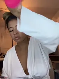 AshleyLoveee stripchat stream image