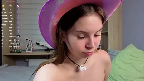 BriannaPeterss stripchat stream image