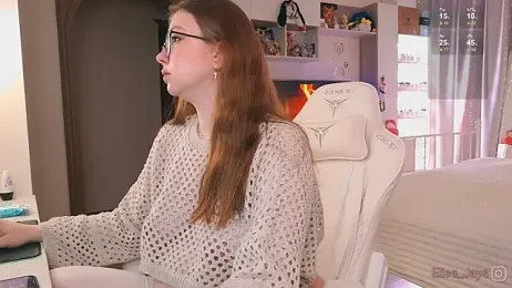 elisejays stripchat stream image