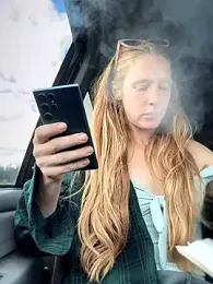 GoldenFlameGoddess stripchat stream image