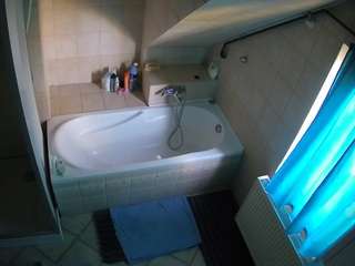 voyeurcam-julmodels-bath-2nd-1 camsoda stream image