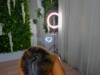 zinasquirts chaturbate stream image