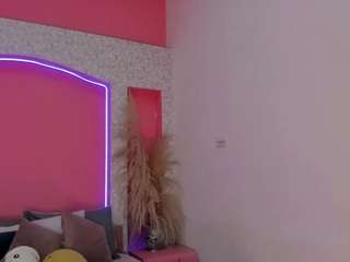 emyliesander camsoda stream image