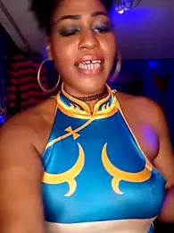 AmazonianMistress stripchat stream image