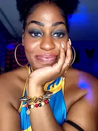 AmazonianMistress stripchat stream image