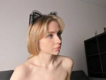 k1ss_me11 bongacams stream image