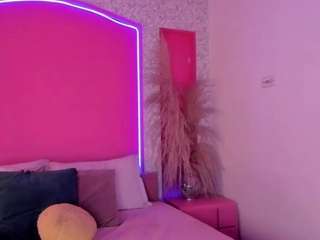 emyliesander camsoda stream image