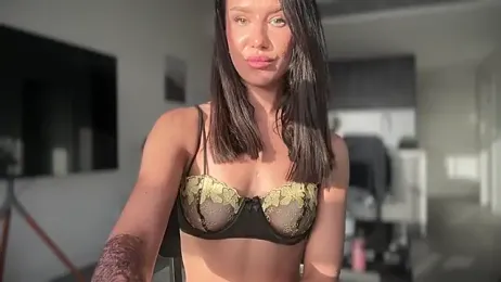 shy_Colette stripchat stream image