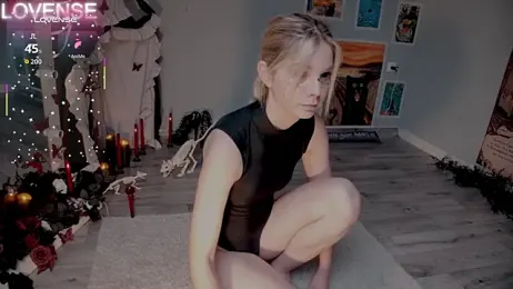 Careful_i_bite stripchat stream image